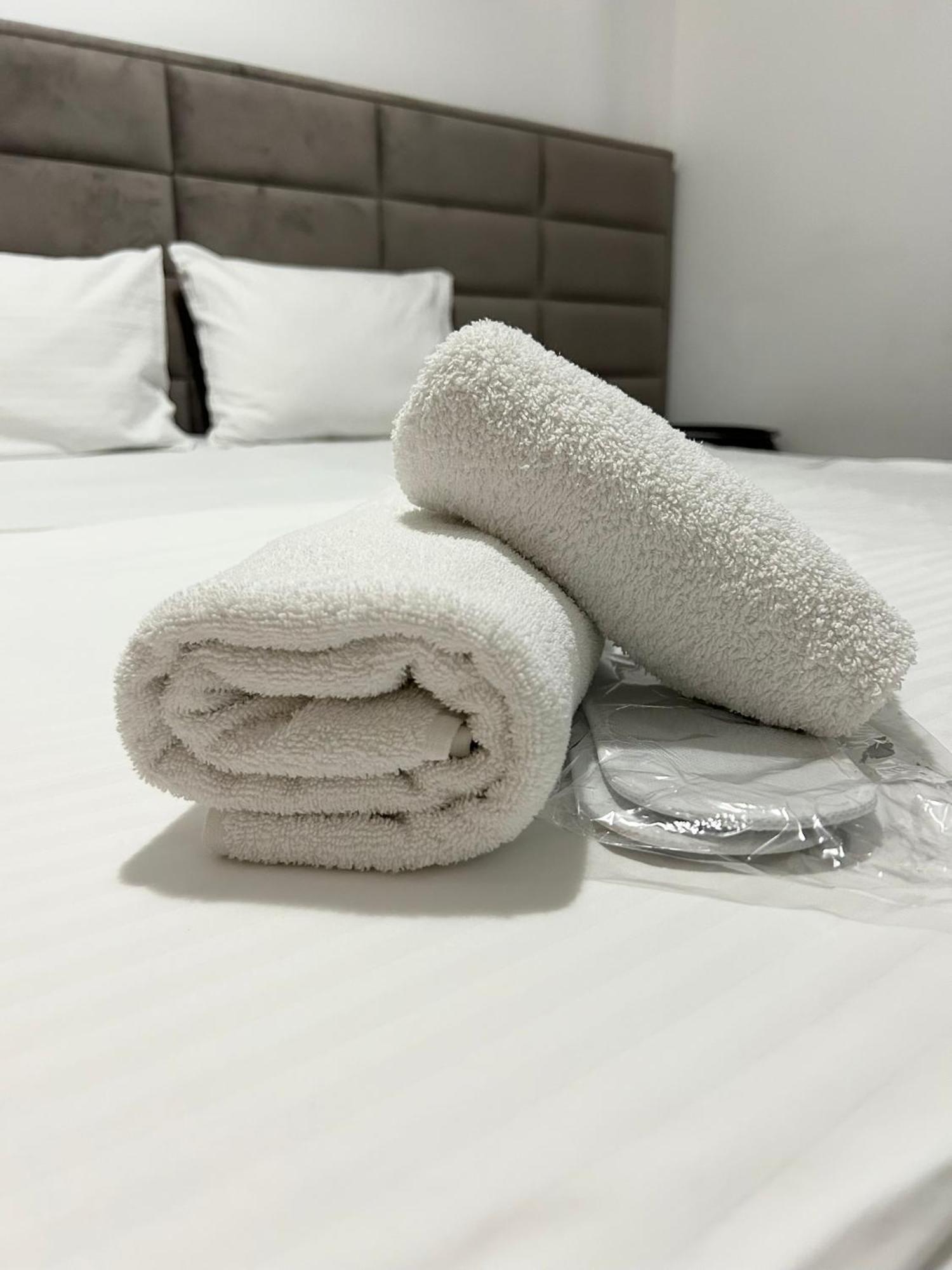 Hotel Bojatours Podgorica Exteriör bild