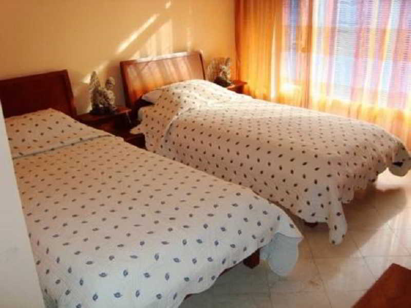 Hotel Bojatours Podgorica Exteriör bild
