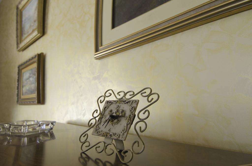 Hotel Bojatours Podgorica Rum bild